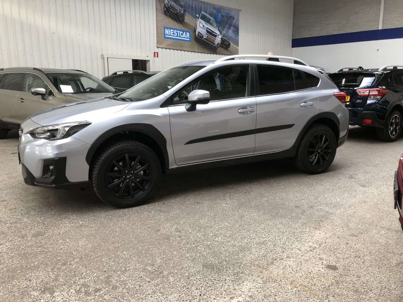 subaru xv black wheels